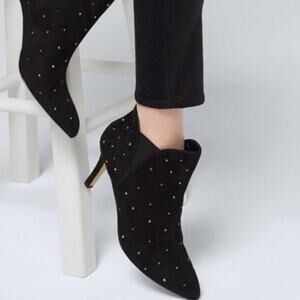 White House Black Market Suede Studded Ankle Booties 7.5 Kitten Heel Chic